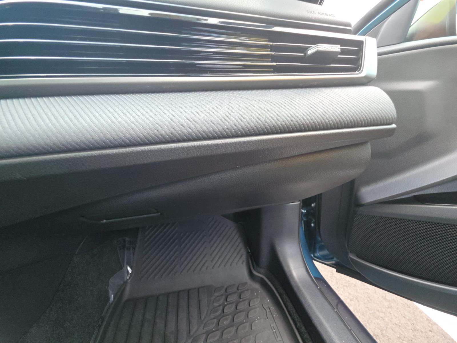 2025 Toyota Camry SE FWD
