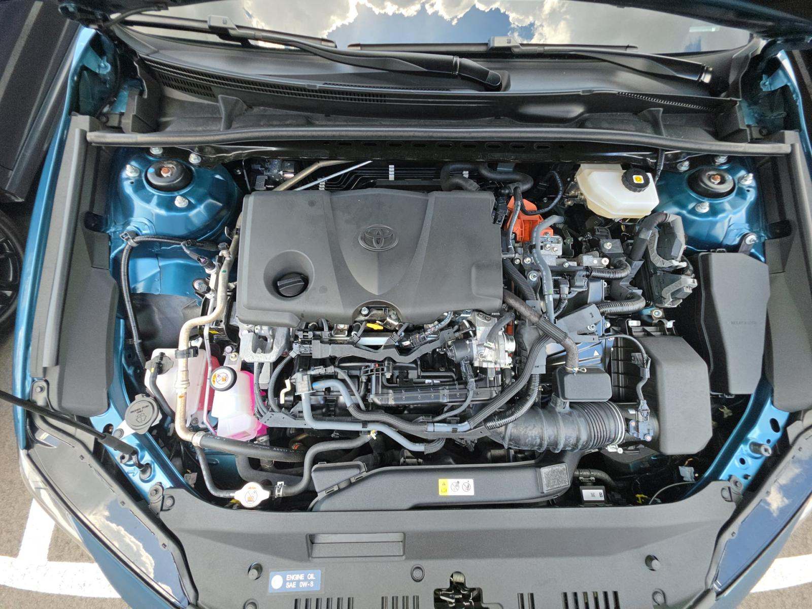 2025 Toyota Camry SE FWD