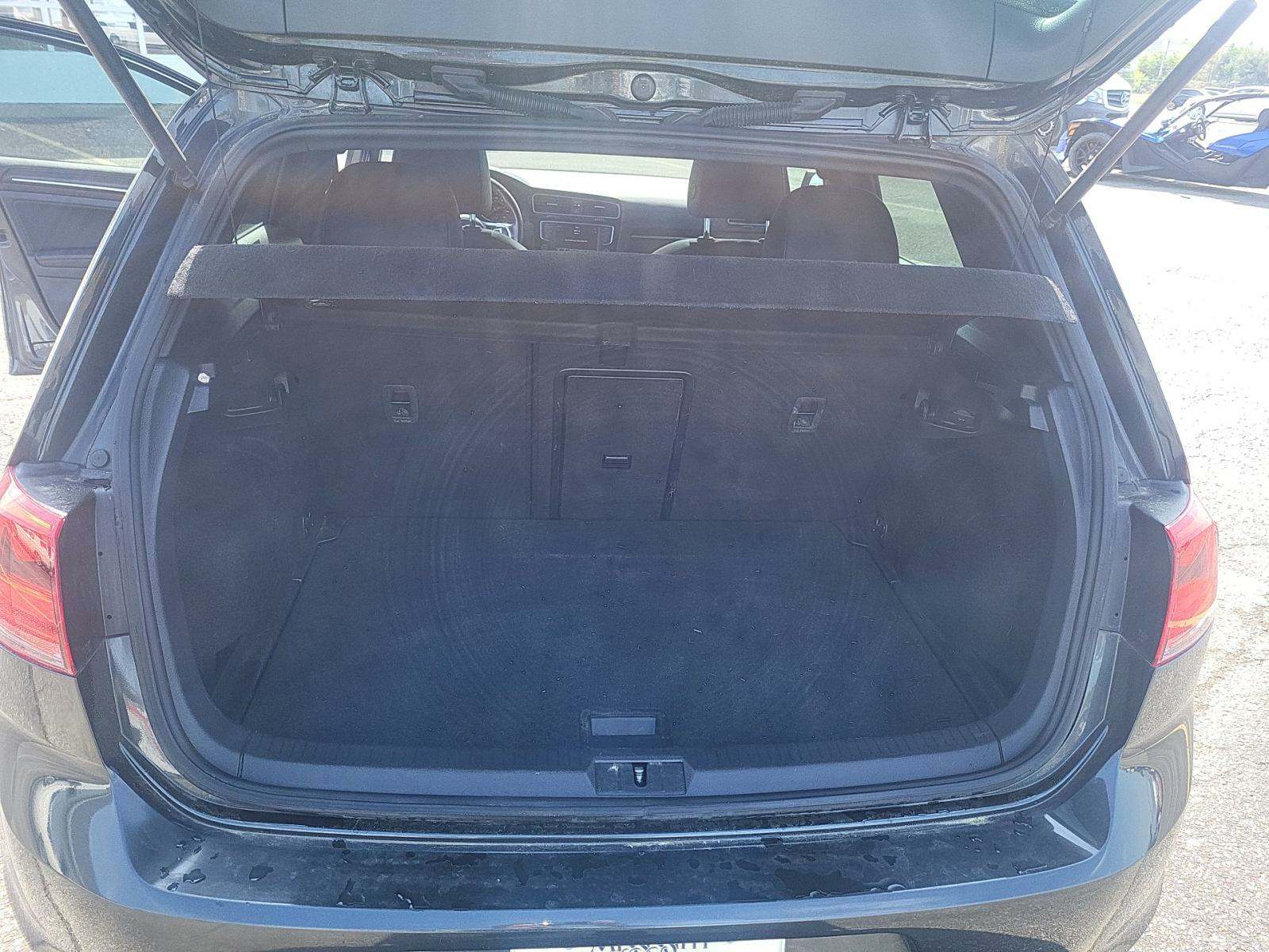 2016 Volkswagen Golf GTI 2.0T SE FWD