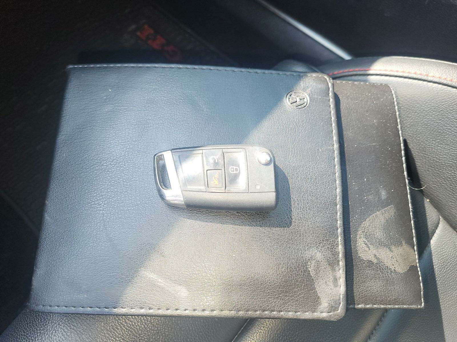 2016 Volkswagen Golf GTI 2.0T SE FWD