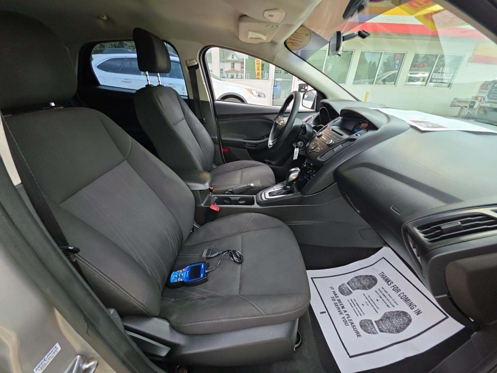 2016 Ford Focus SE FWD