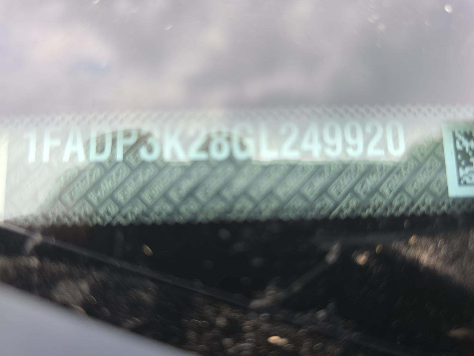 2016 Ford Focus SE FWD