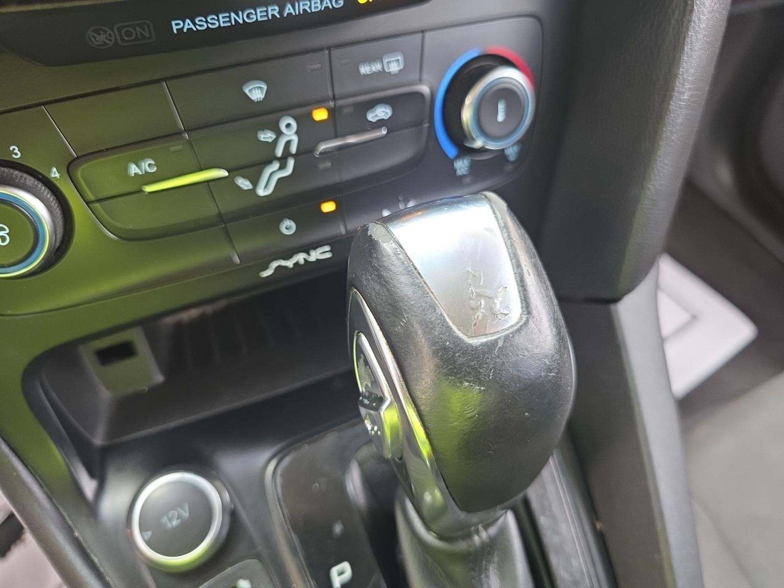 2016 Ford Focus SE FWD