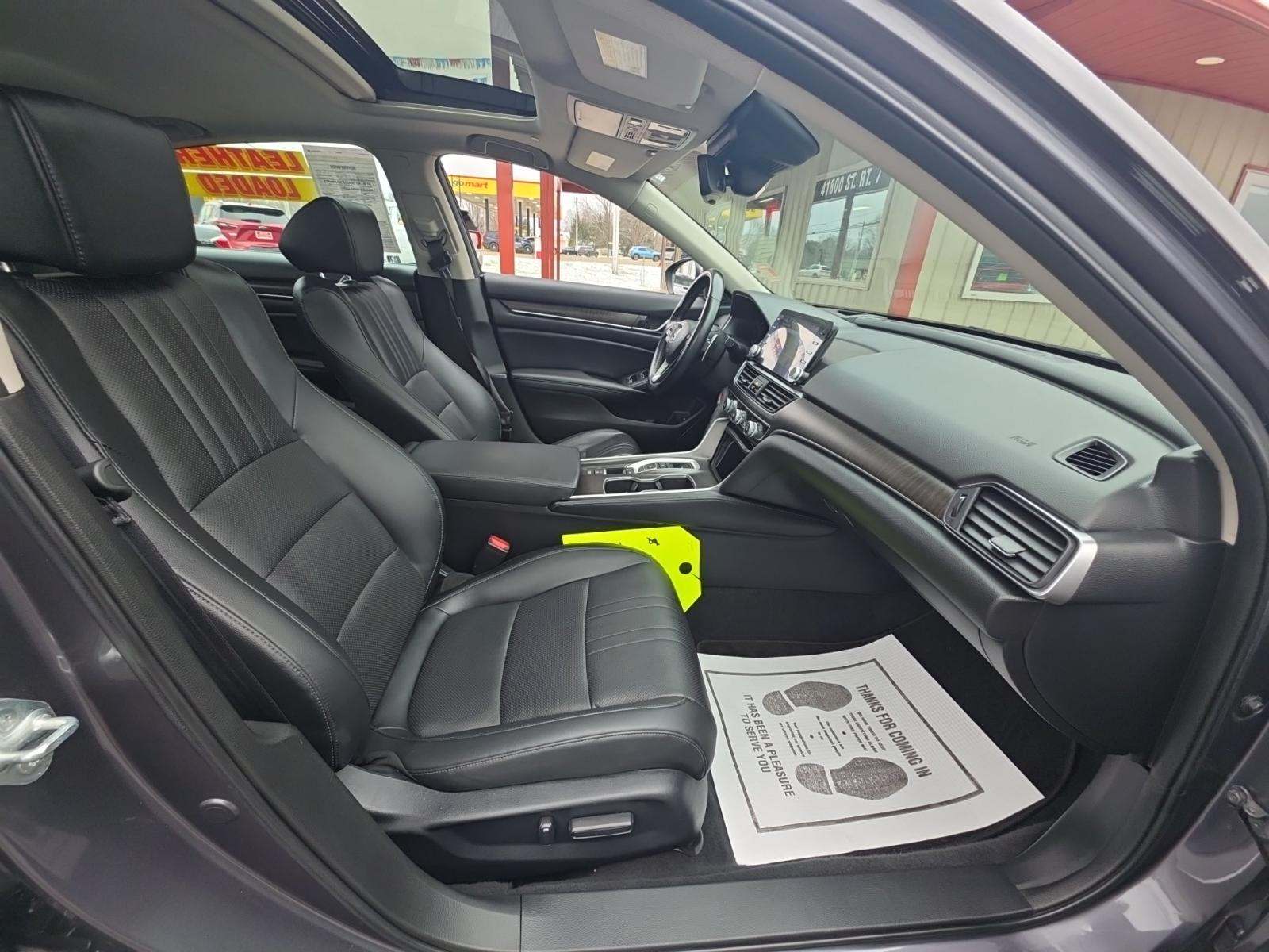 2022 Honda Accord Touring FWD