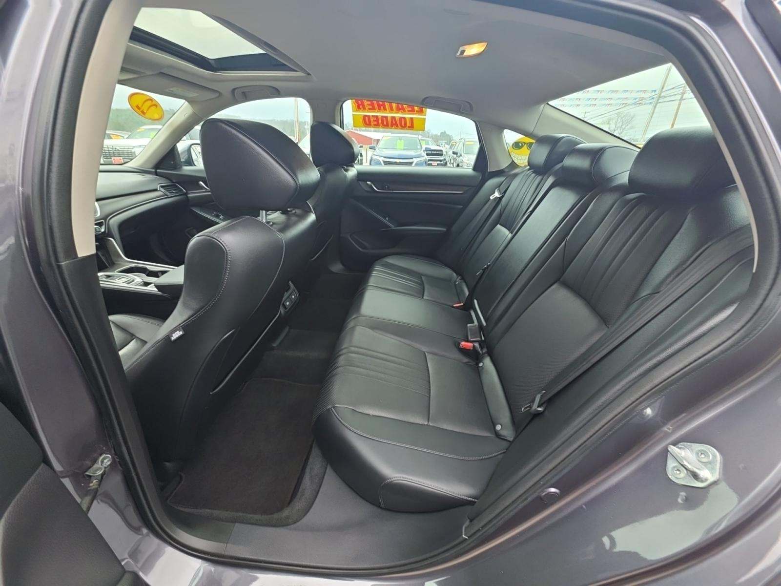 2022 Honda Accord Touring FWD