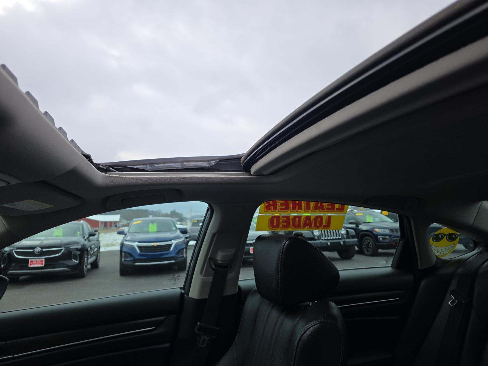 2022 Honda Accord Touring FWD