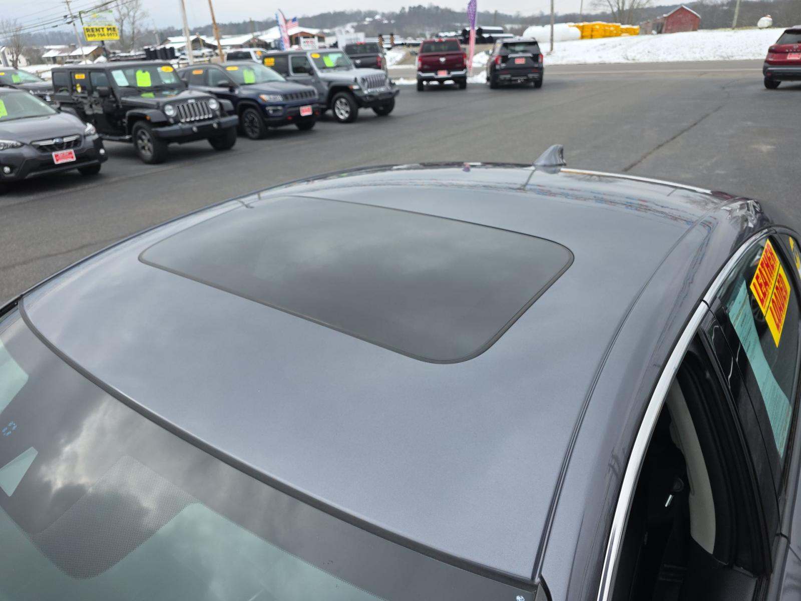 2022 Honda Accord Touring FWD