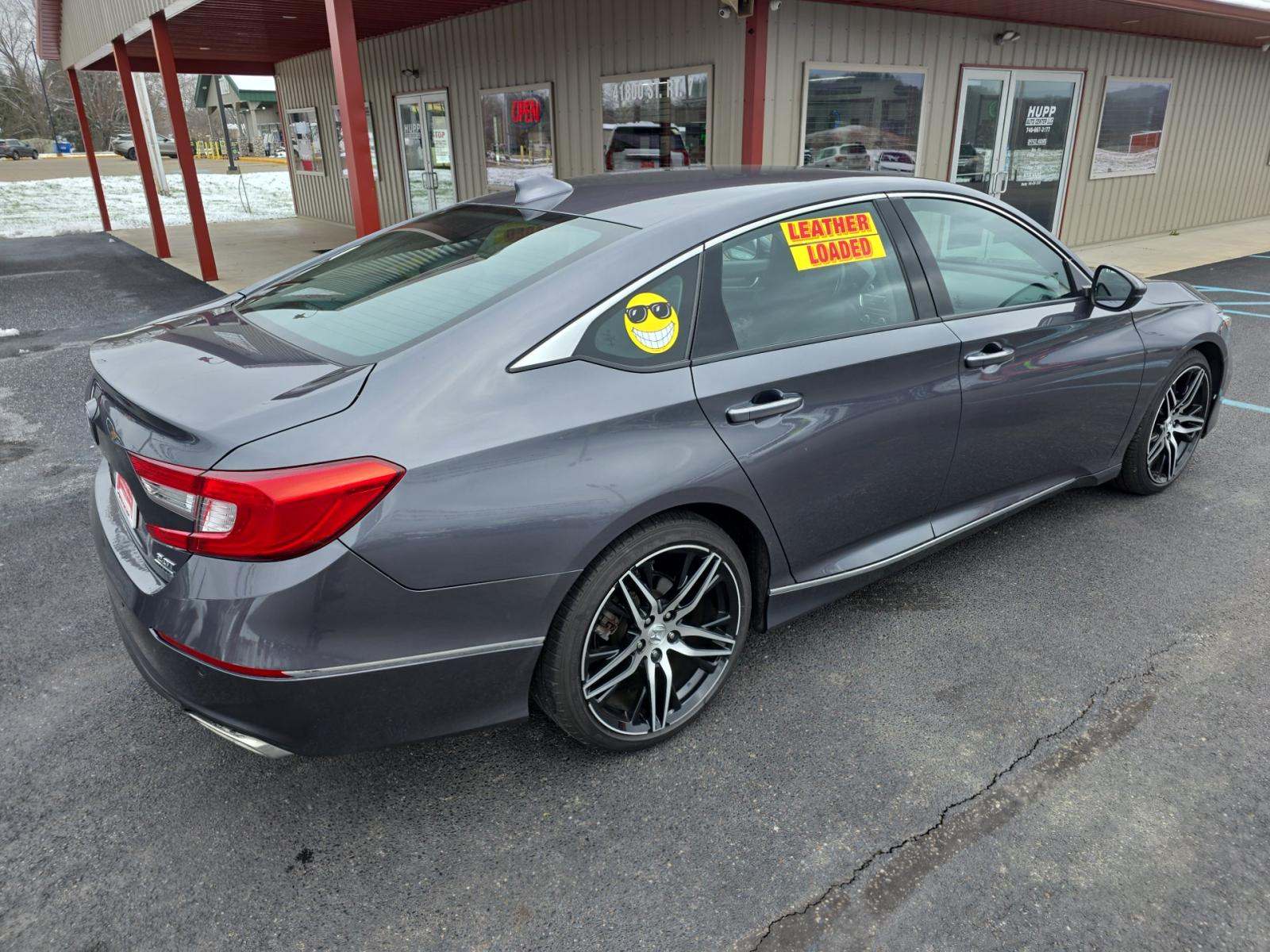 2022 Honda Accord Touring FWD