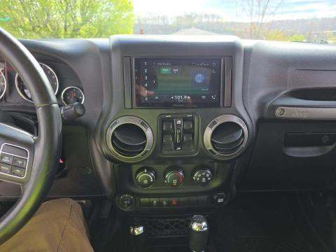 JEEP UNLIMITED SPORT - 10