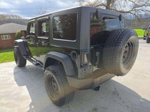 JEEP UNLIMITED SPORT - 2