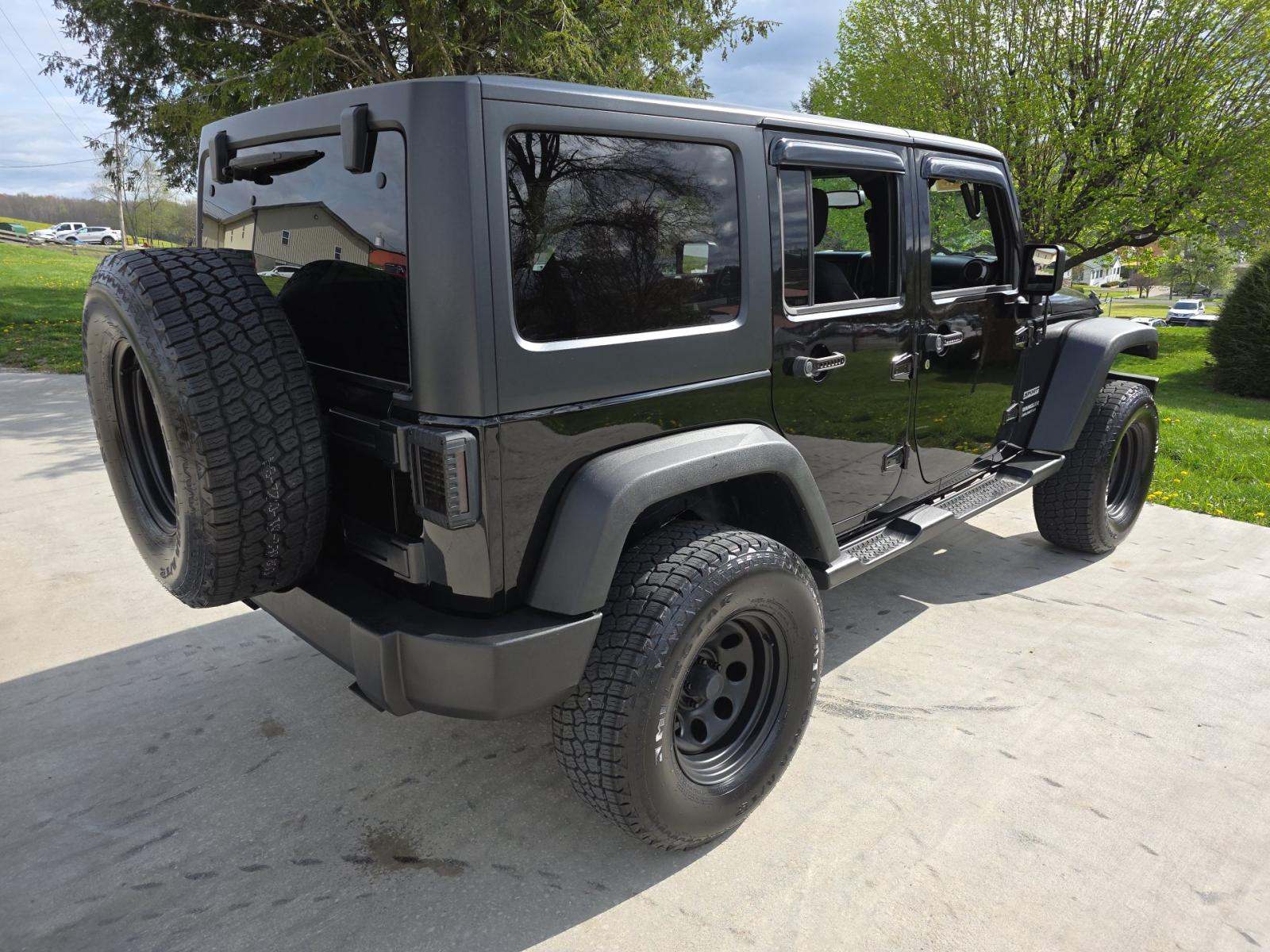 JEEP UNLIMITED SPORT - 3