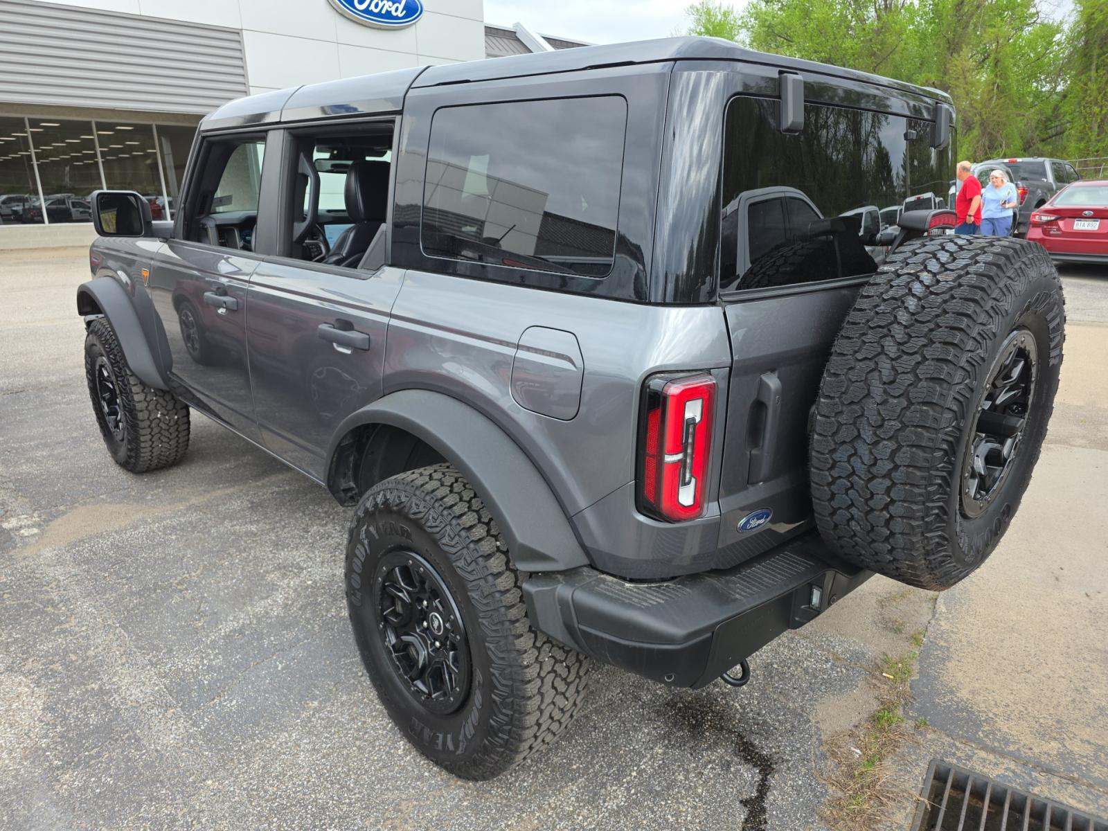 FORD BRONCO - 2