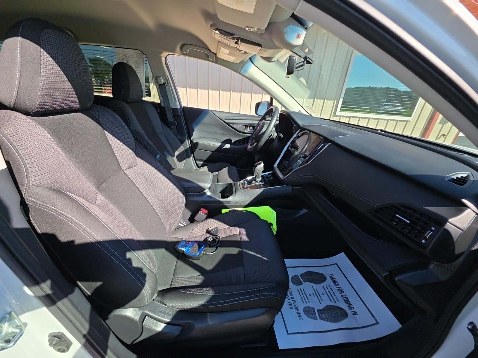 2022 Subaru Outback Premium AWD