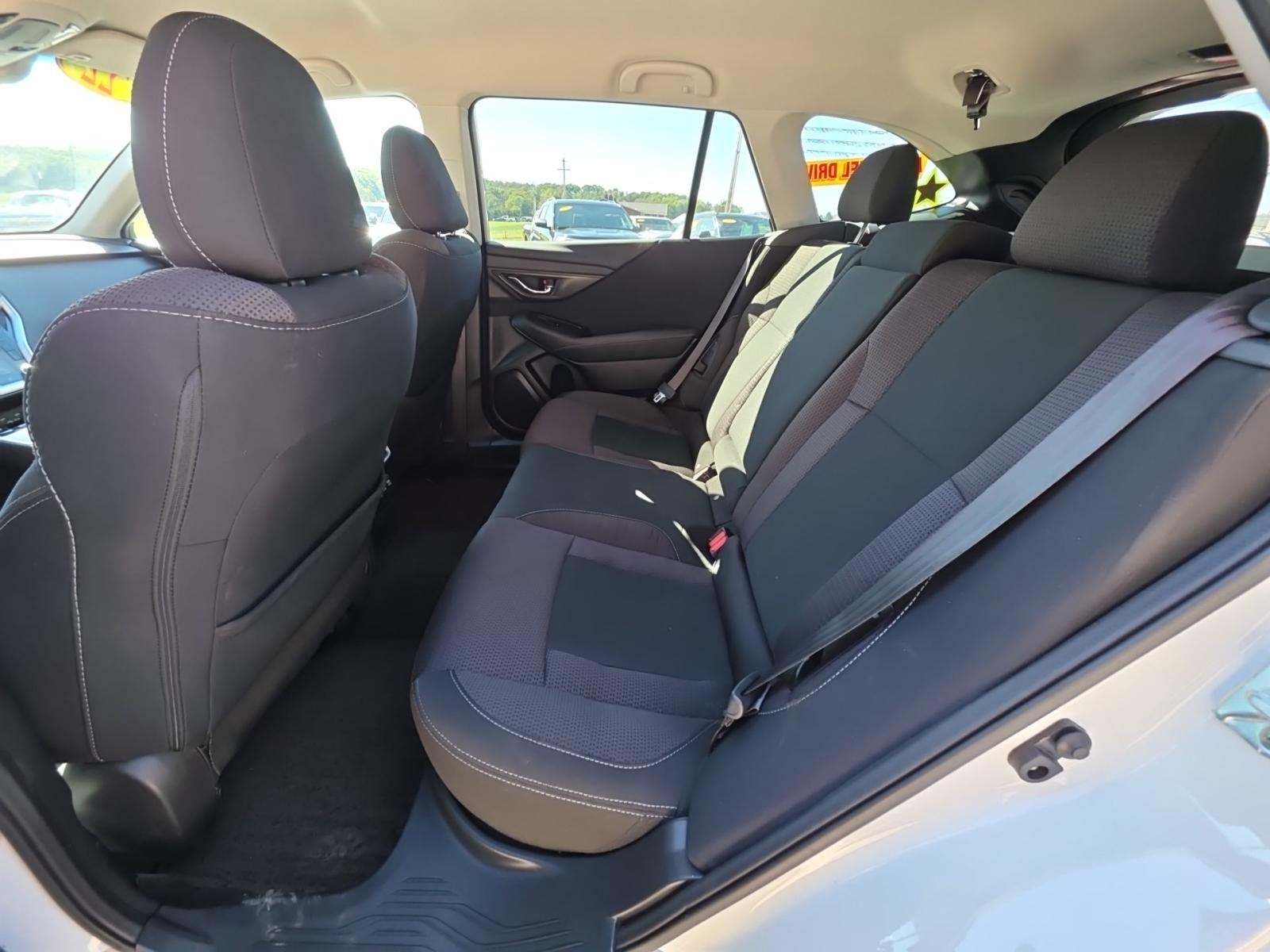 2022 Subaru Outback Premium AWD