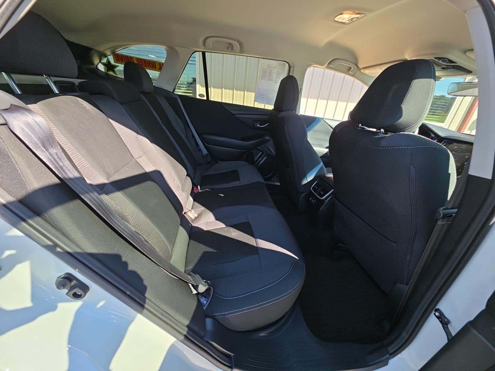 2022 Subaru Outback Premium AWD