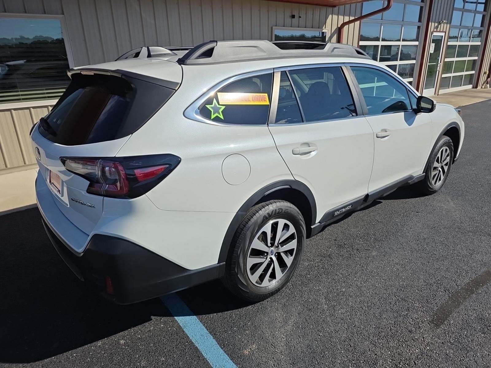 2022 Subaru Outback Premium AWD