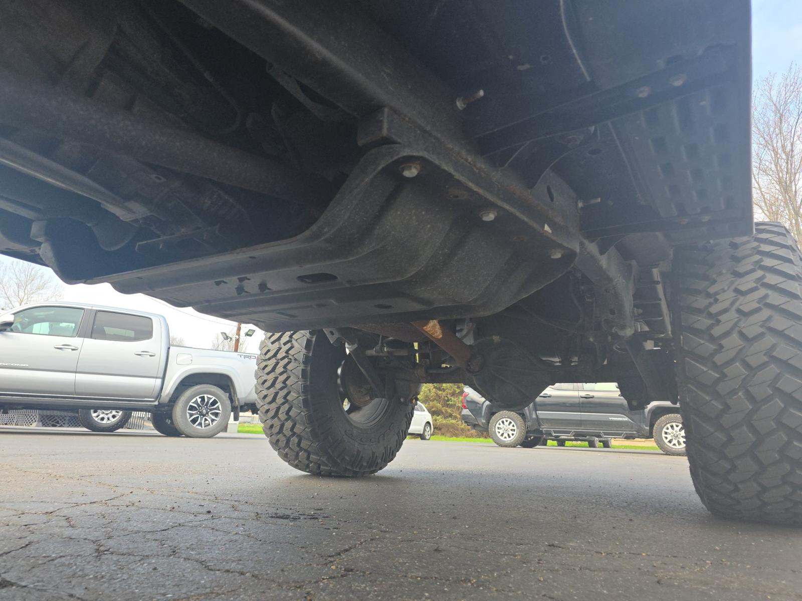 JEEP UNLIMITED LWB - 7