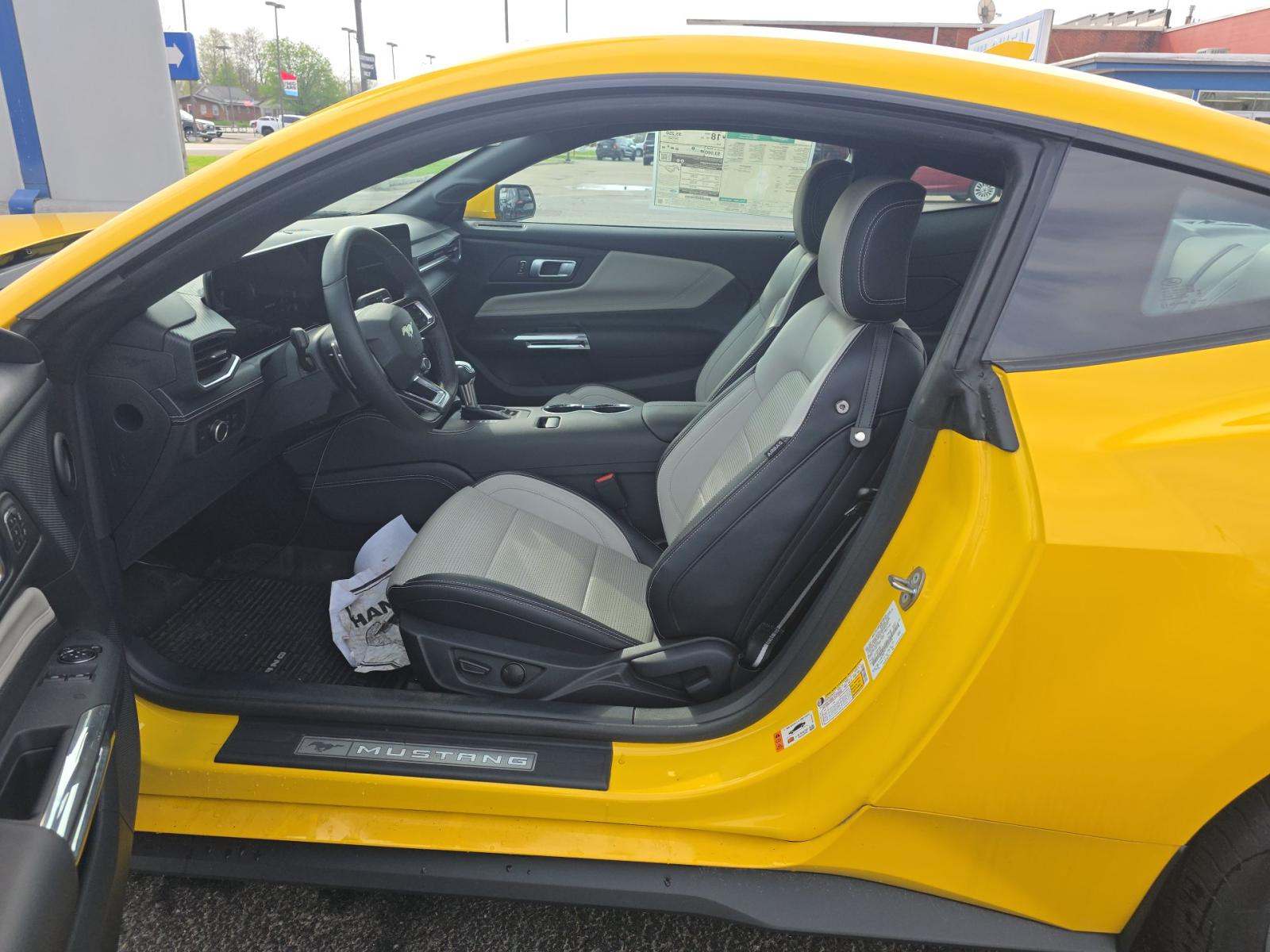 2024 Ford Mustang GT Premium RWD