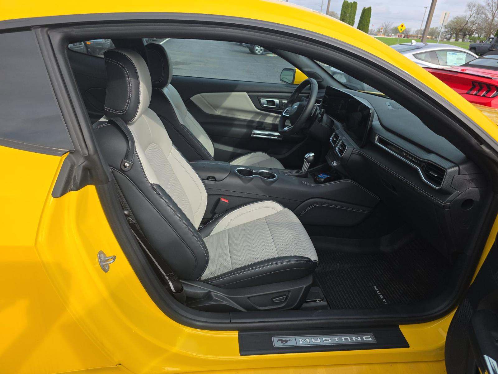 2024 Ford Mustang GT Premium RWD