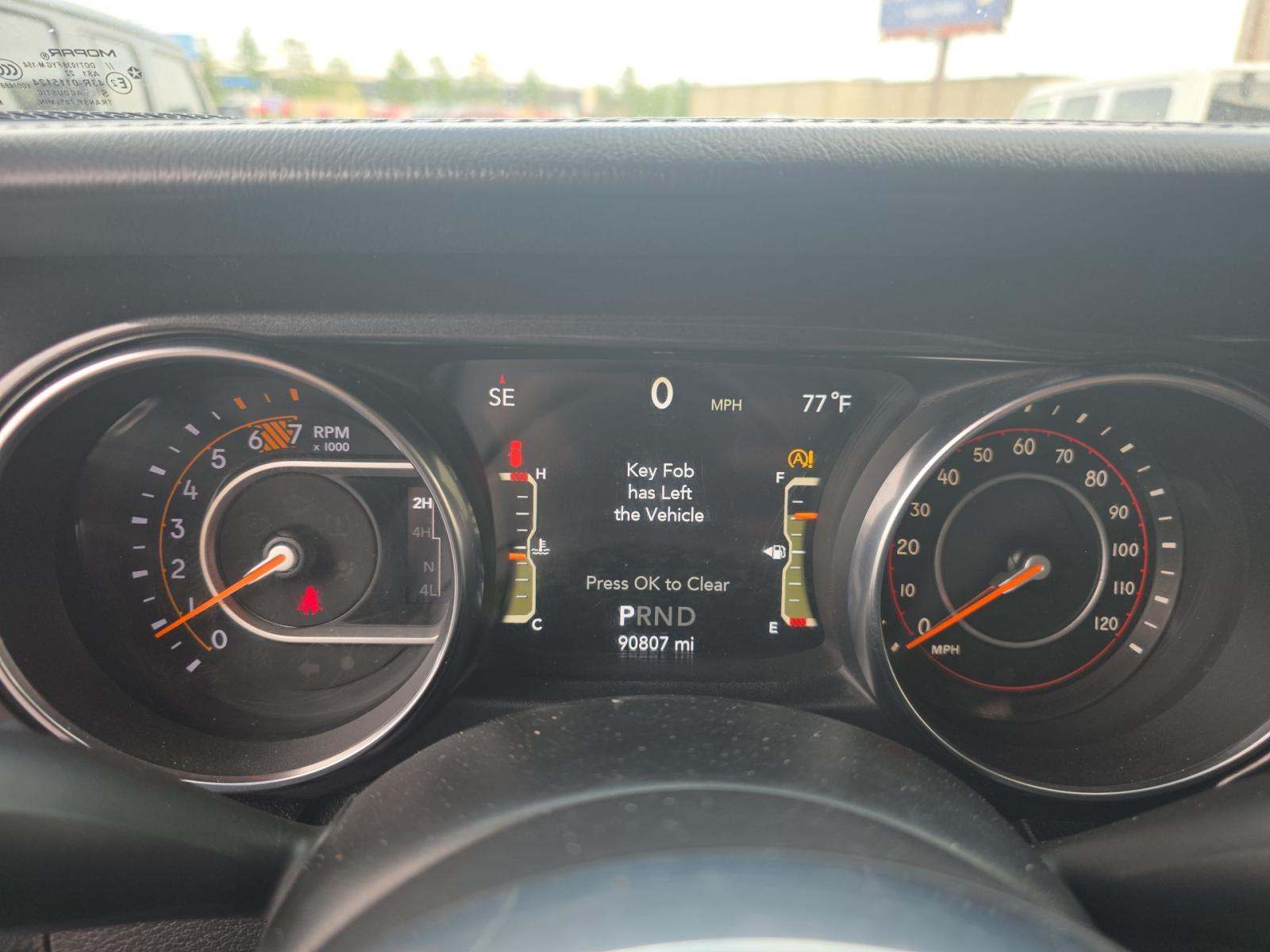 JEEP UNLIMITED SAHARA ALTITUDE EDITION - 9