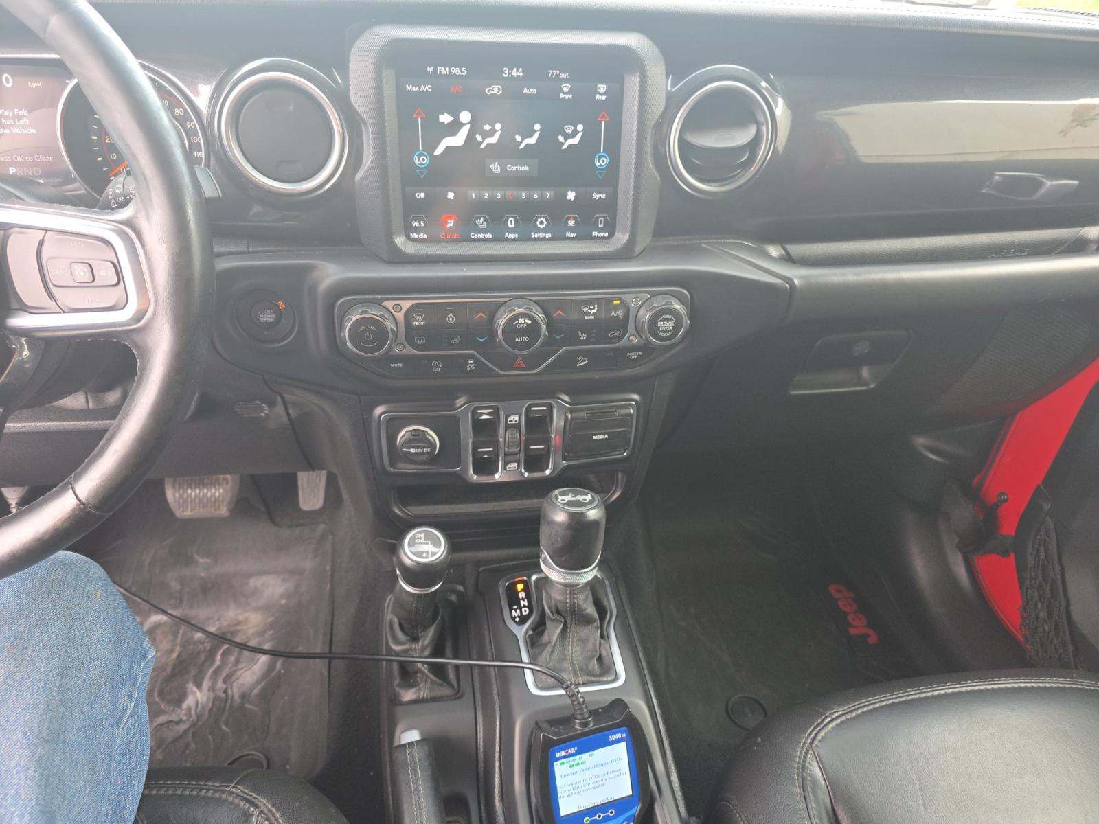 JEEP UNLIMITED SAHARA ALTITUDE EDITION - 10