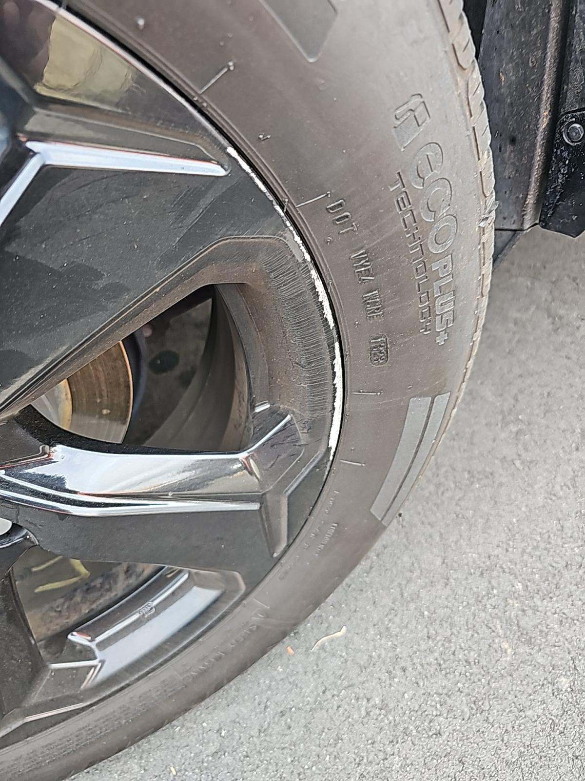 2020 Toyota RAV4 Hybrid XSE AWD