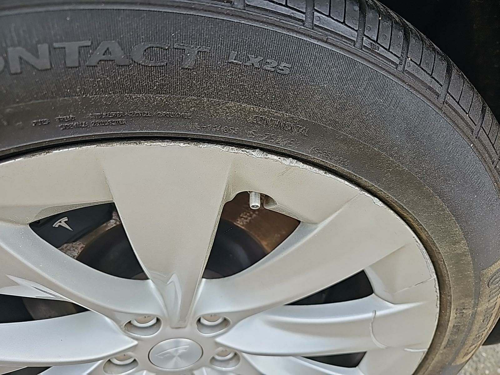 2016 Tesla Model X 90D AWD