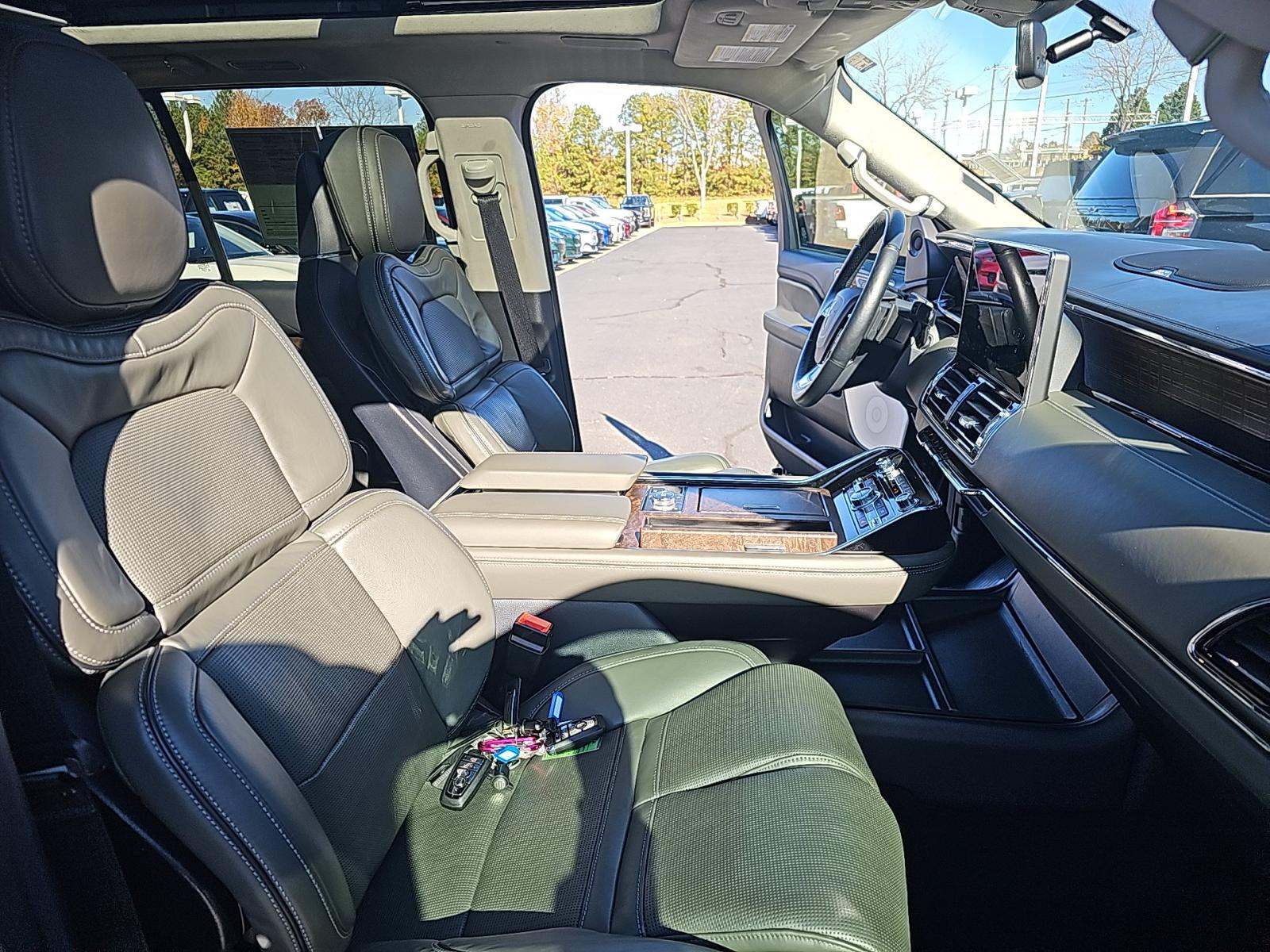 2024 Lincoln Navigator L Black Label AWD