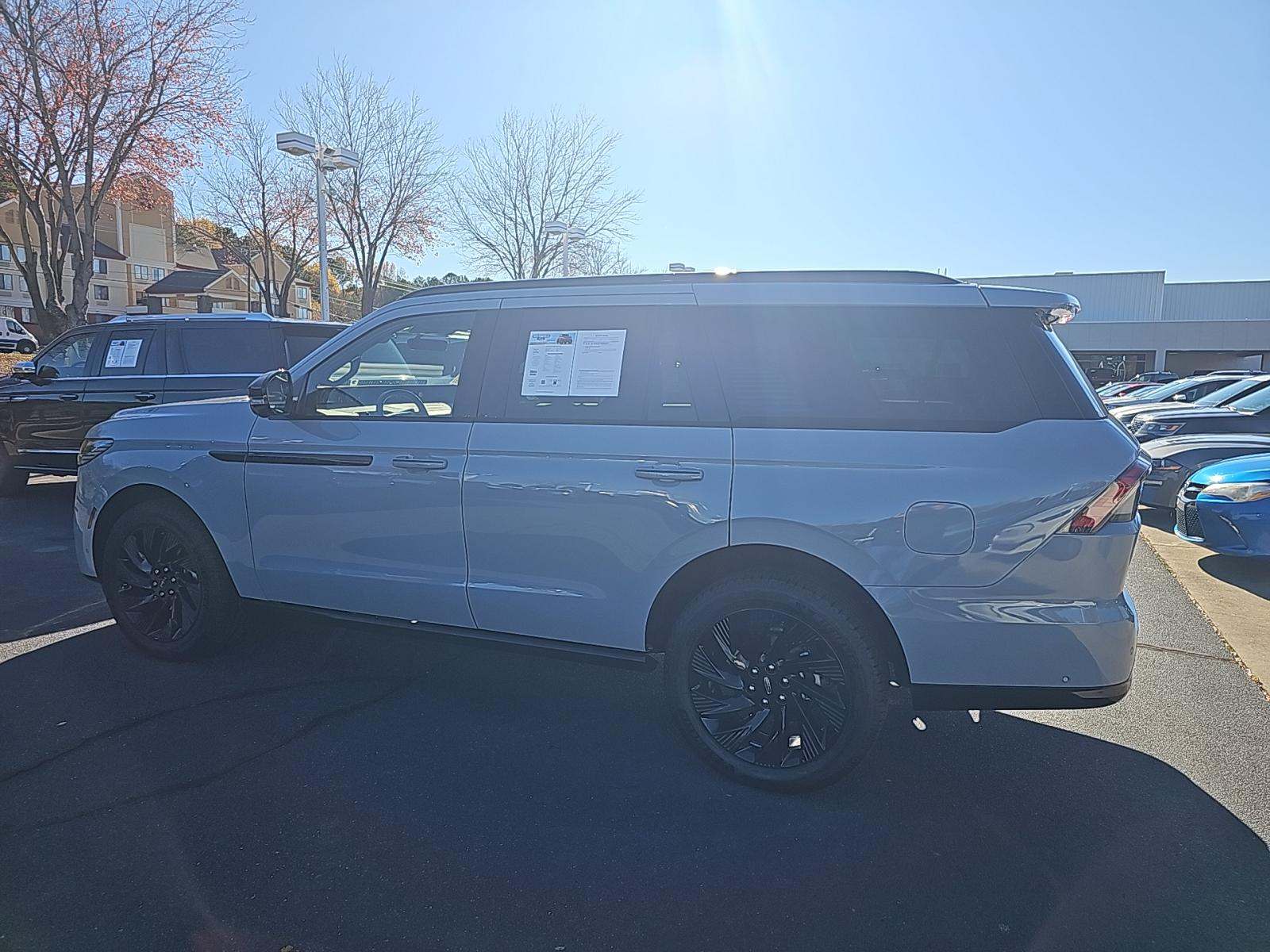 2025 Lincoln Navigator Reserve AWD