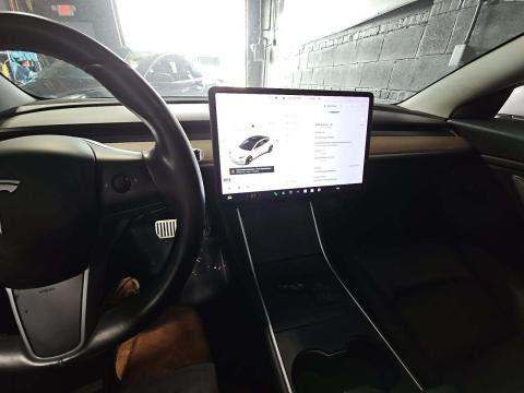 2018 Tesla Model 3 Long Range RWD
