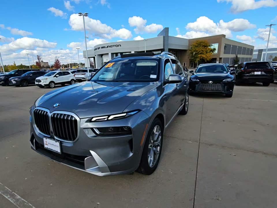 2025 BMW X7 xDrive40i AWD