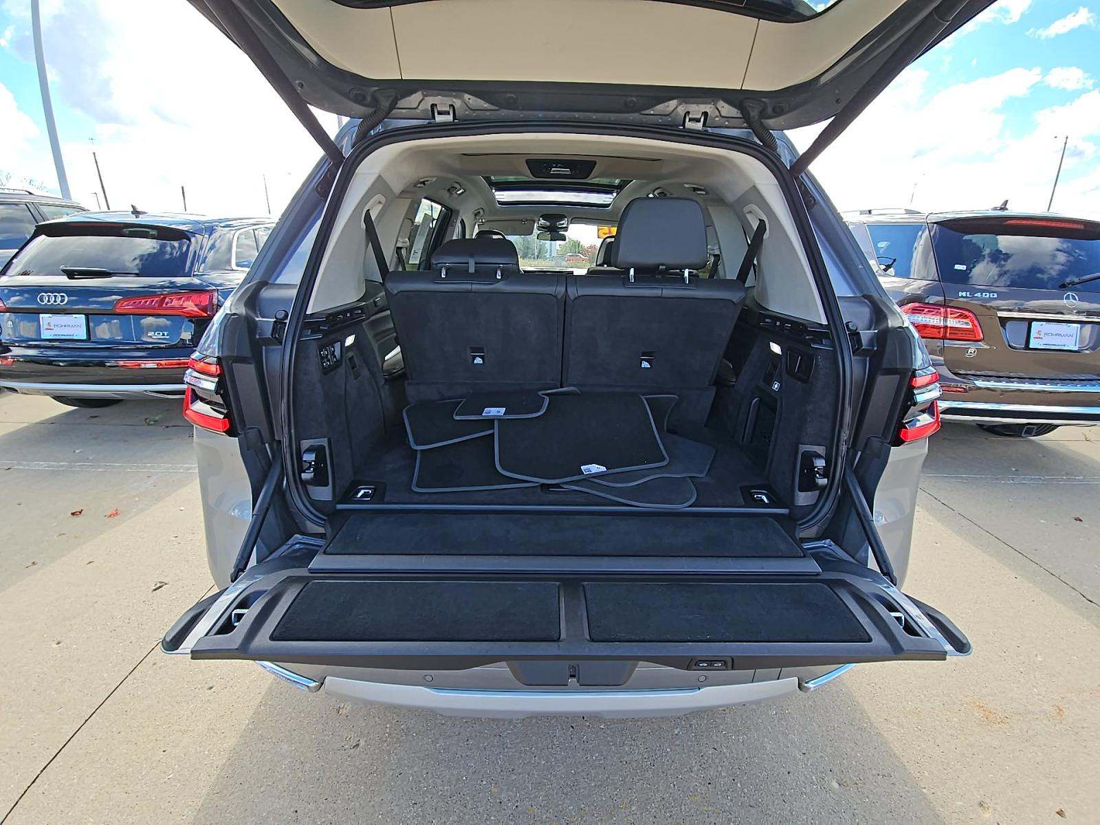 2025 BMW X7 xDrive40i AWD