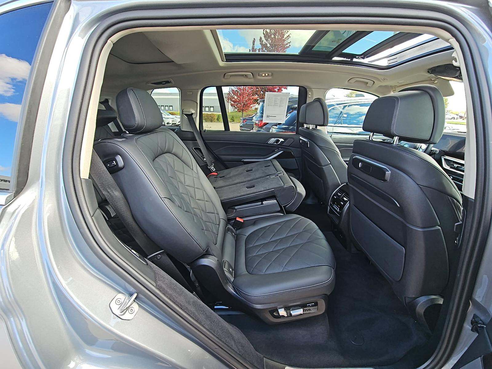 2025 BMW X7 xDrive40i AWD