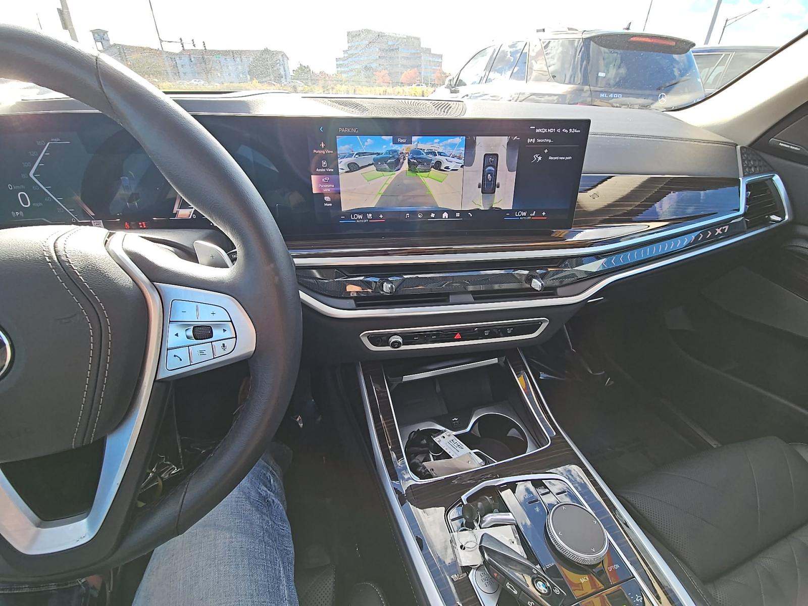 2025 BMW X7 xDrive40i AWD