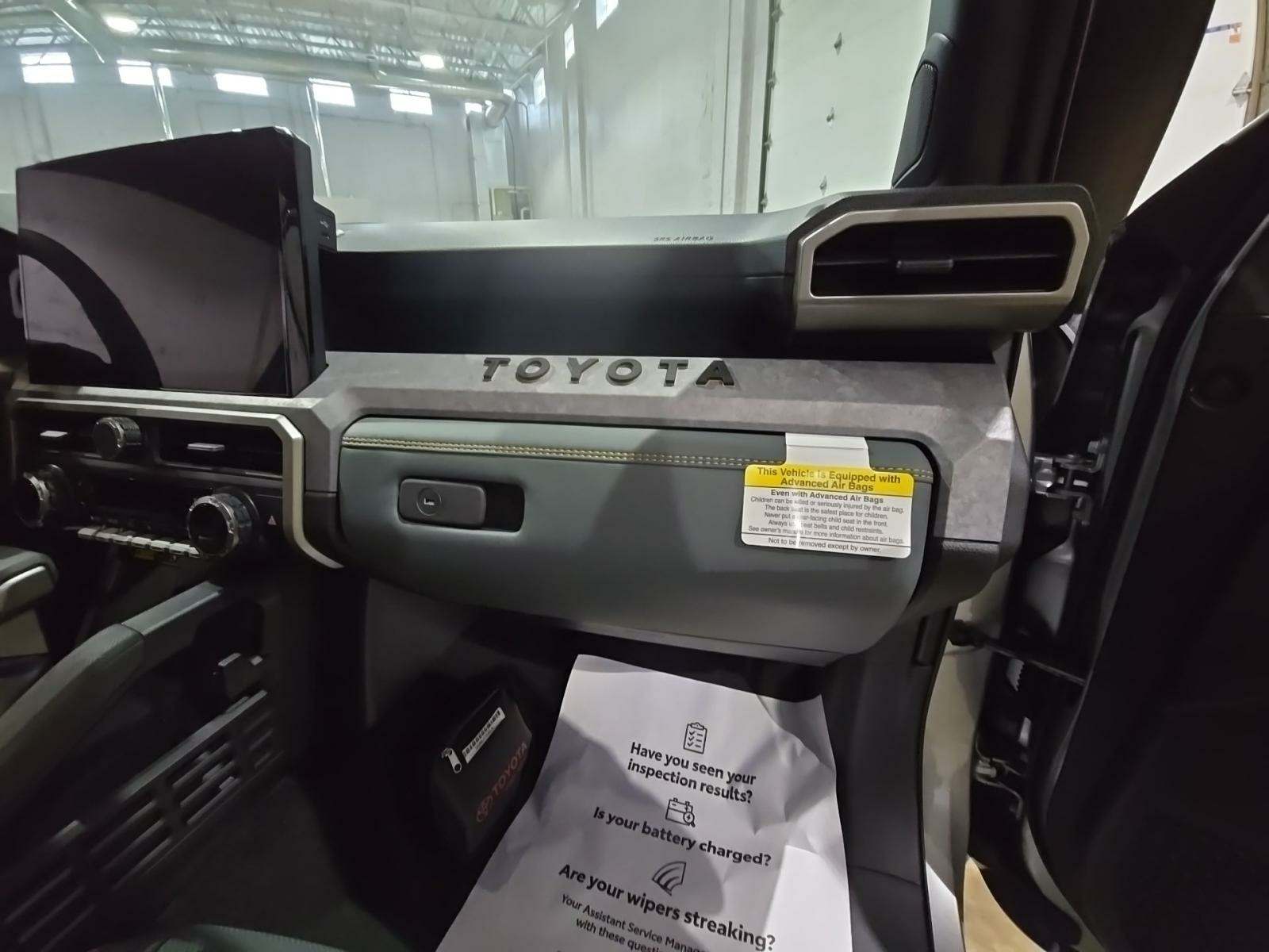 2025 Toyota Tacoma Hybrid Trailhunter AWD