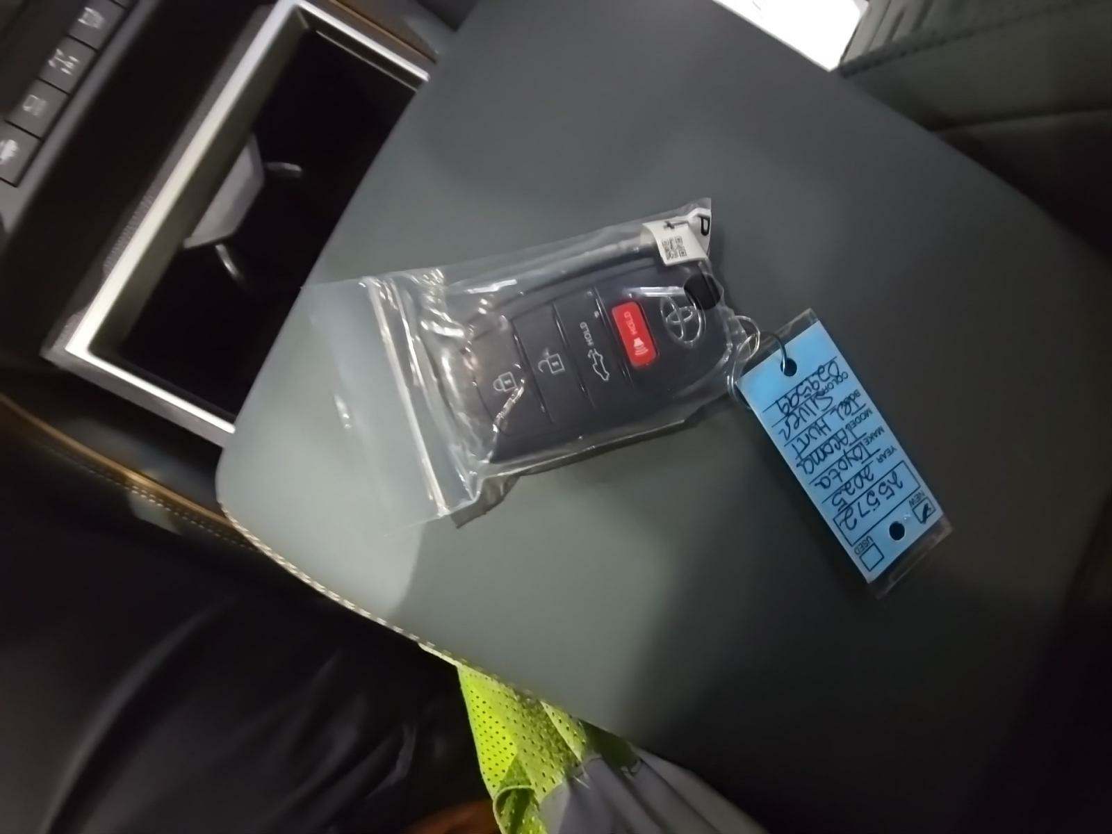 2025 Toyota Tacoma Hybrid Trailhunter AWD