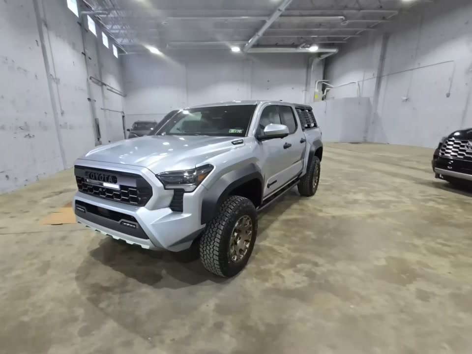 2025 Toyota Tacoma Hybrid Trailhunter AWD