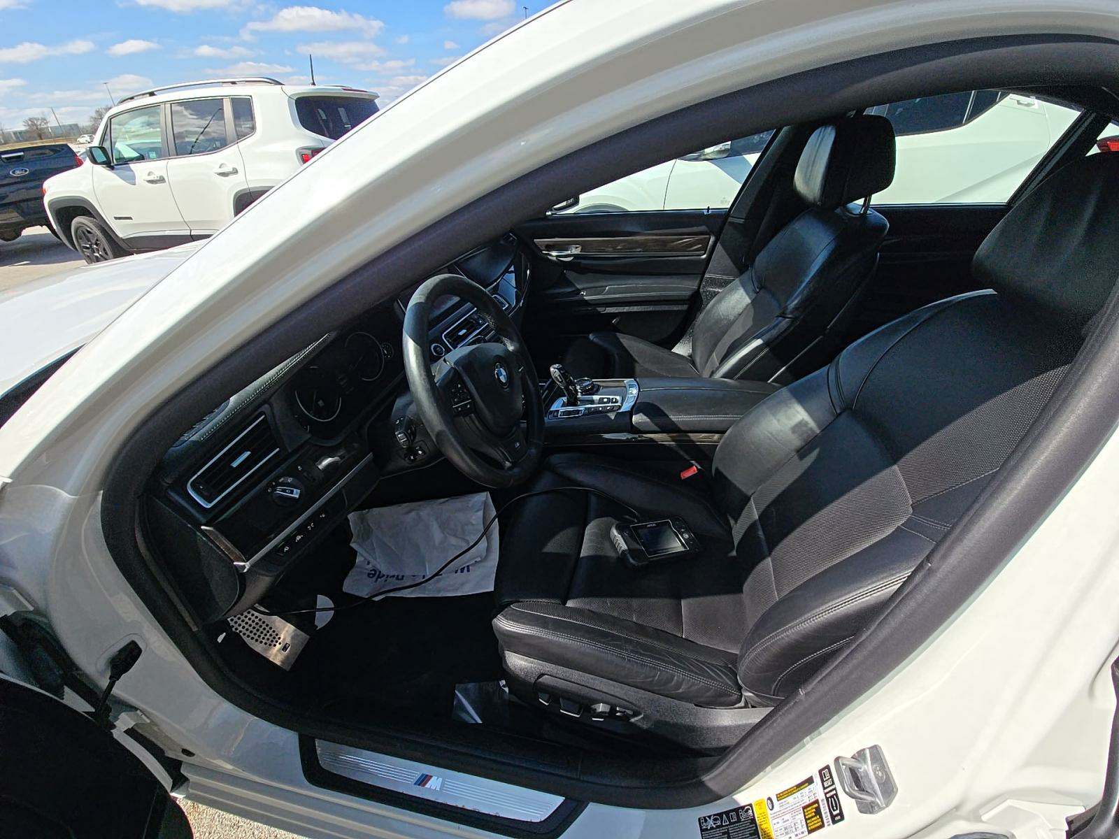 2015 BMW 7 Series 750i xDrive AWD