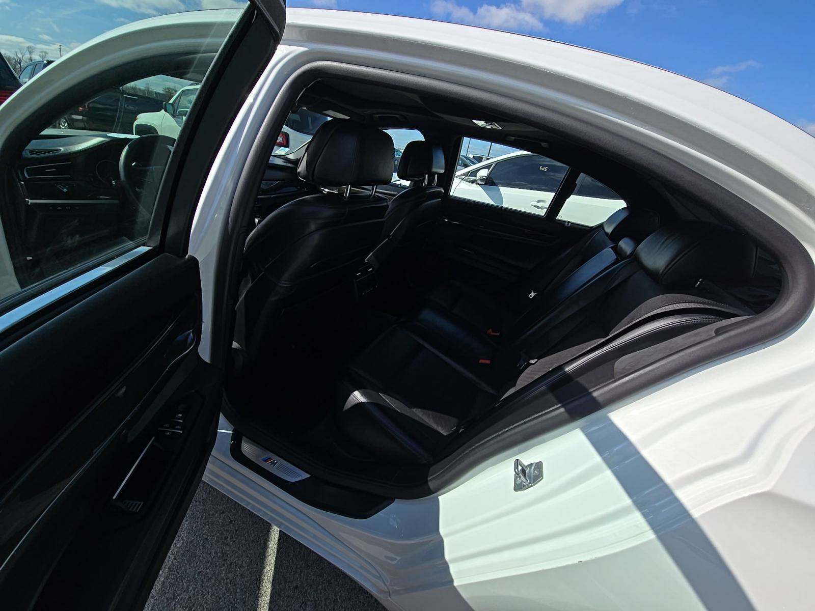 2015 BMW 7 Series 750i xDrive AWD