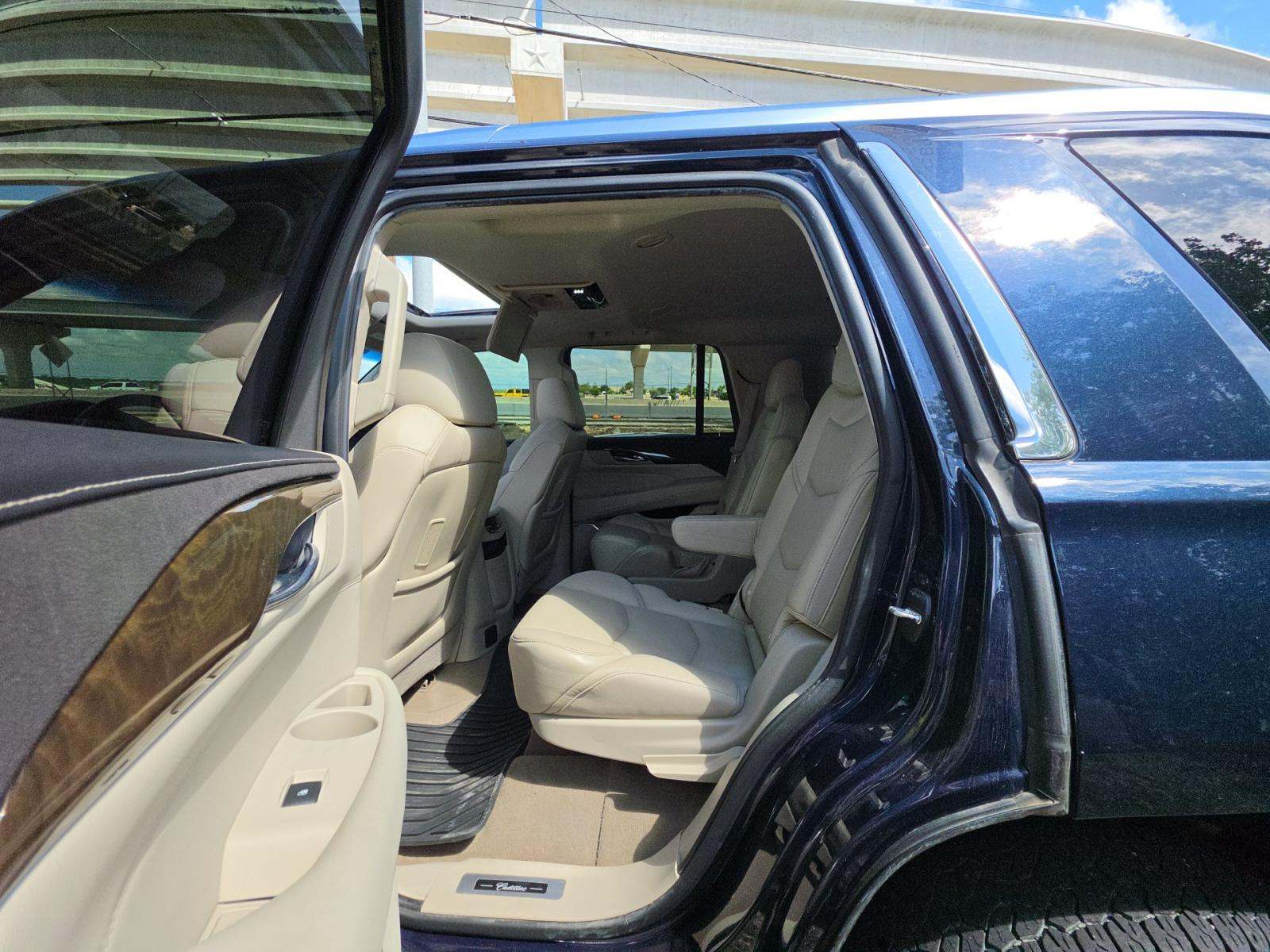 2018 Cadillac Escalade Premium Luxury AWD
