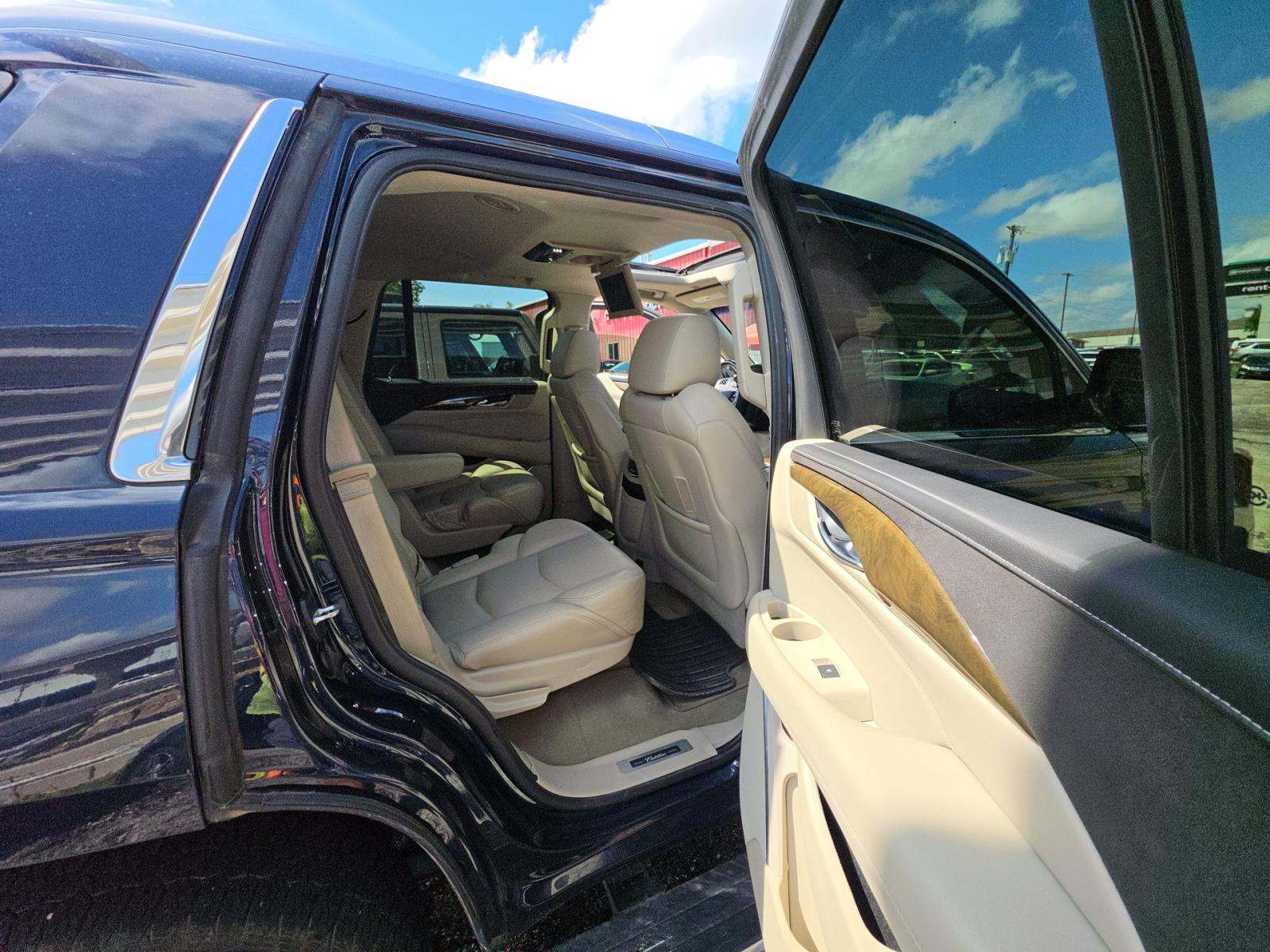2018 Cadillac Escalade Premium Luxury AWD