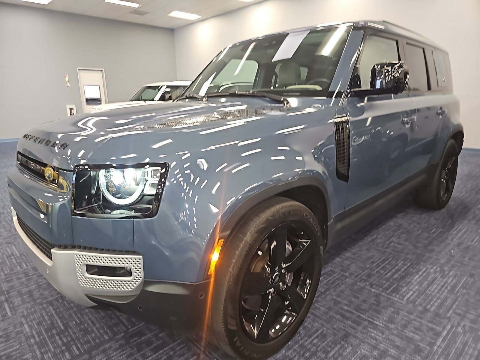 2023 Land Rover Defender 110 SE AWD