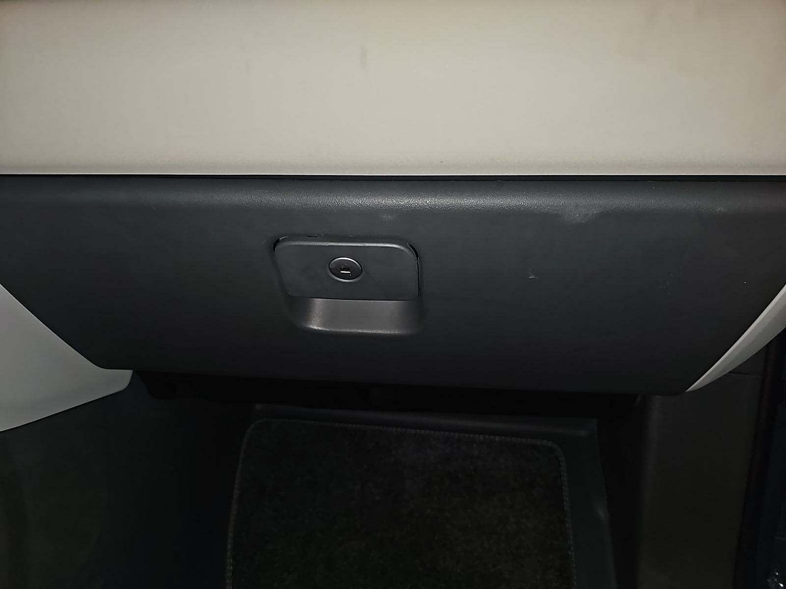 2023 Land Rover Defender 110 SE AWD