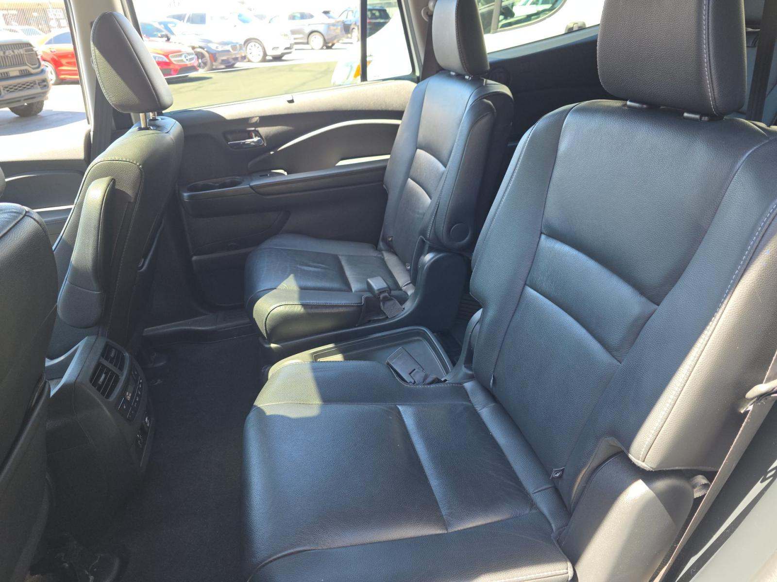 2022 Honda Pilot Touring AWD