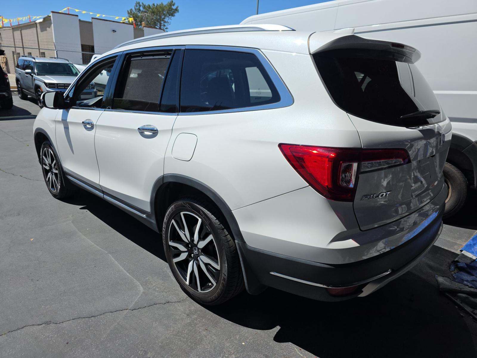 2022 Honda Pilot Touring AWD