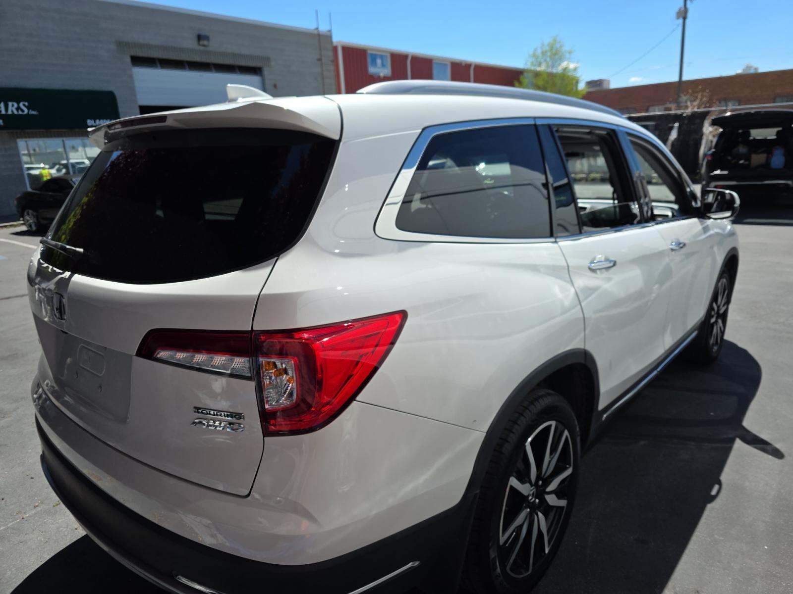 2022 Honda Pilot Touring AWD