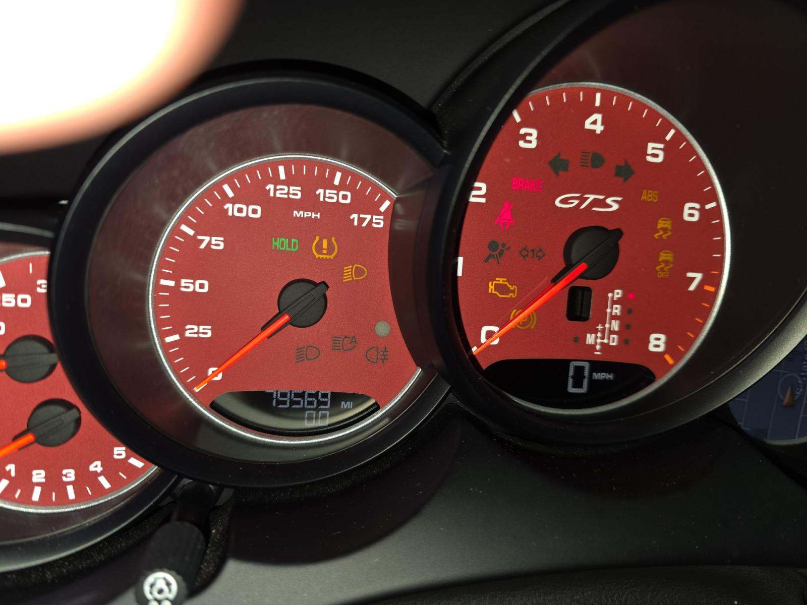 PORSCHE CAYENNE - 9