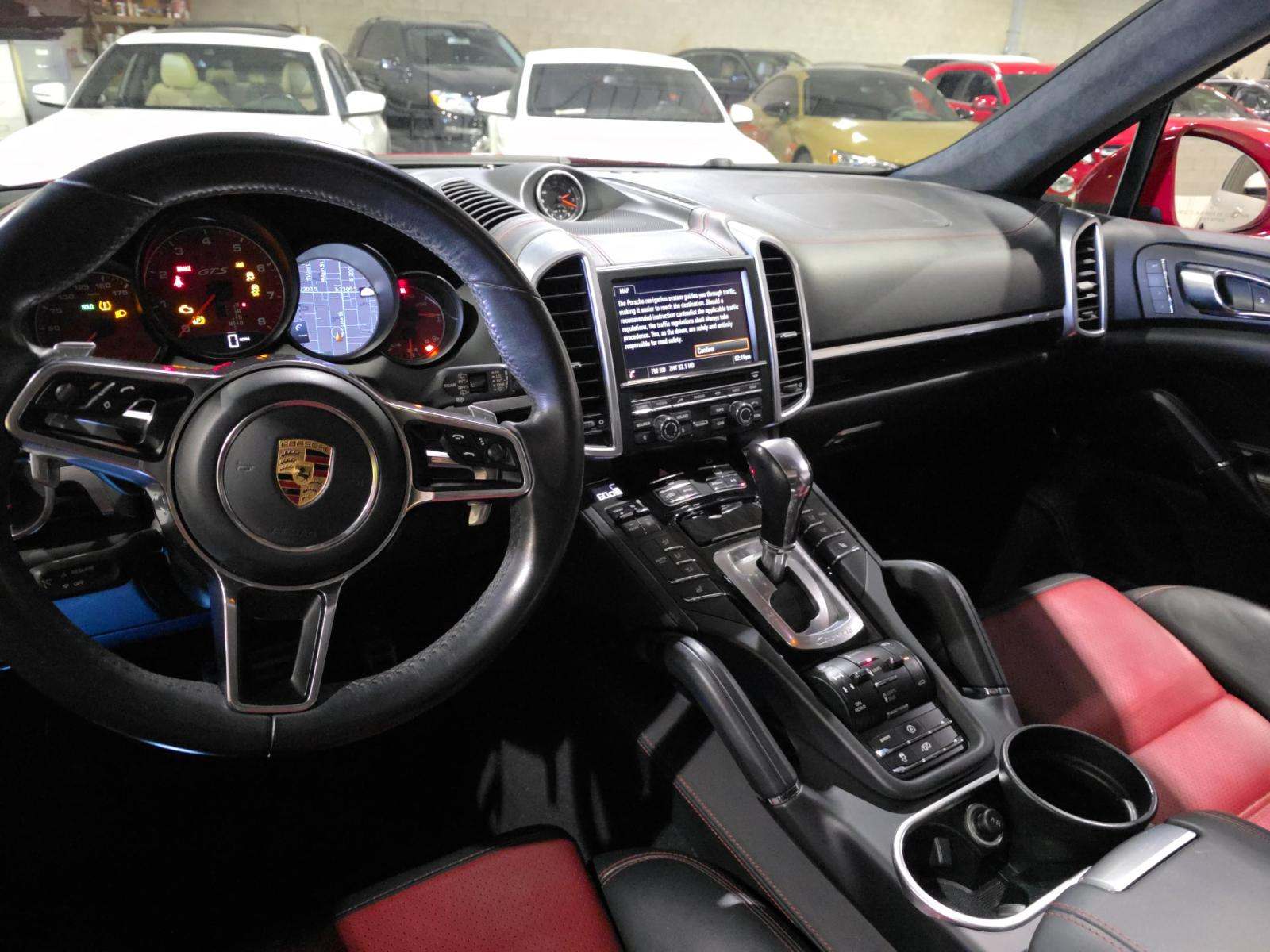 PORSCHE CAYENNE - 10