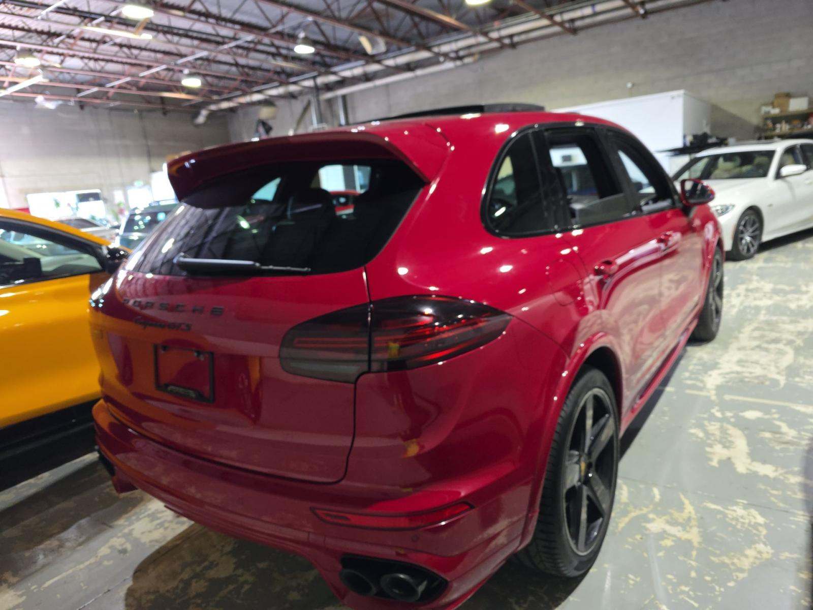 PORSCHE CAYENNE - 3