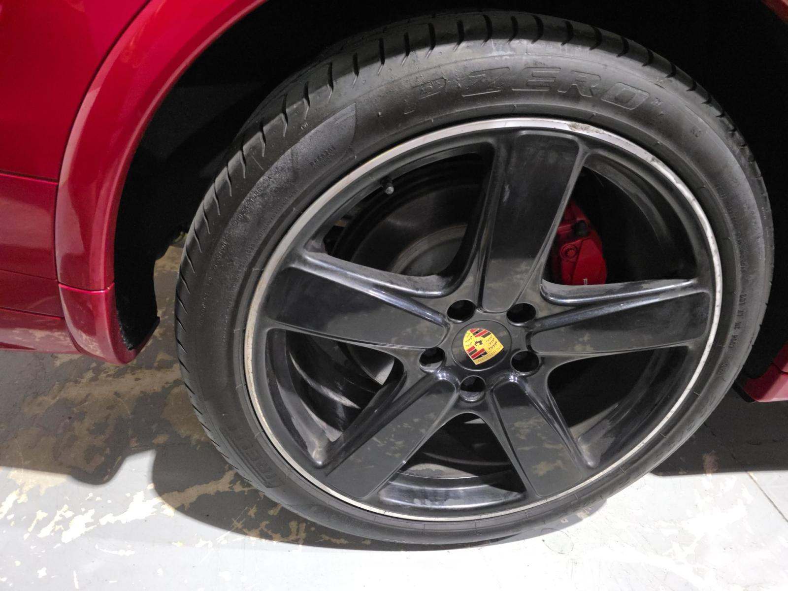 2016 Porsche Cayenne GTS AWD